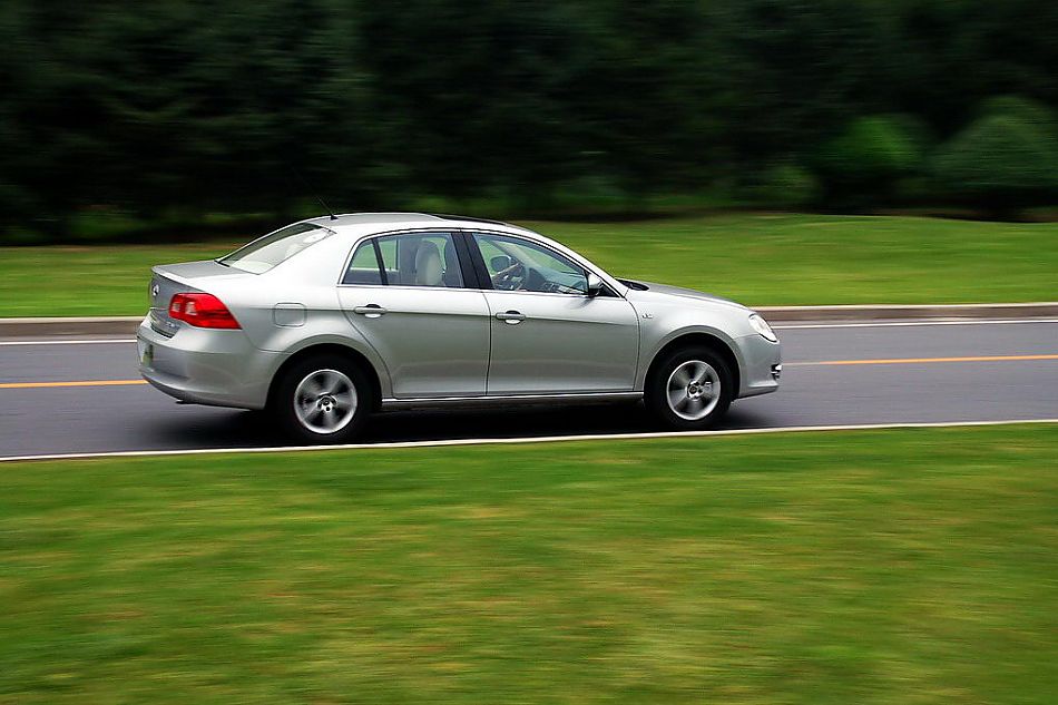 图为新宝来试车实拍图外观