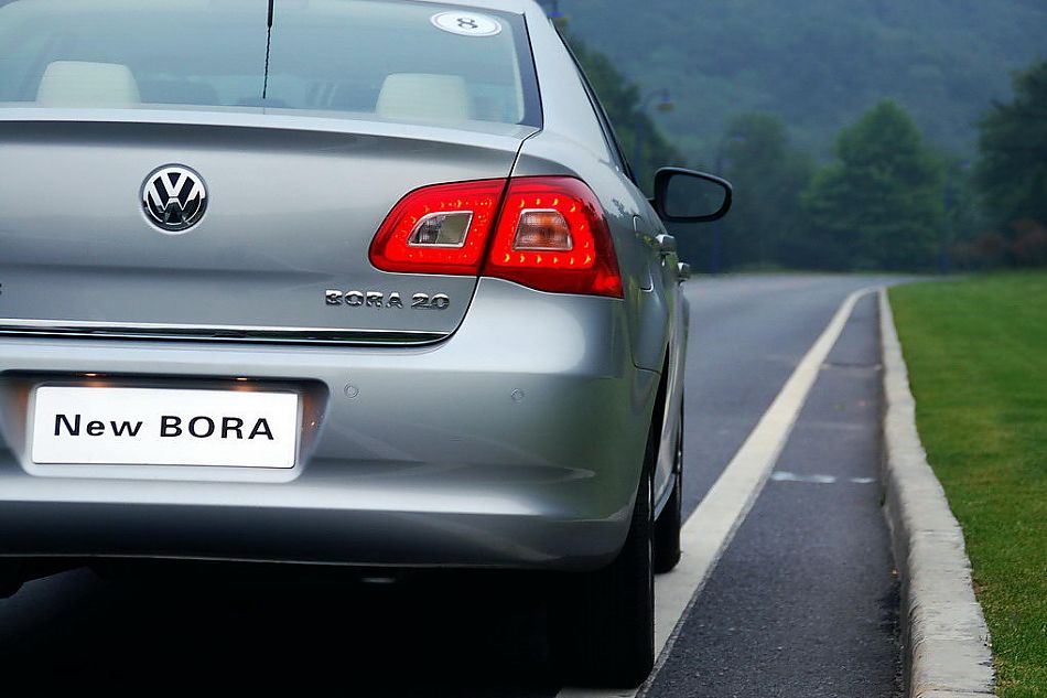 图为新宝来试车实拍图外观