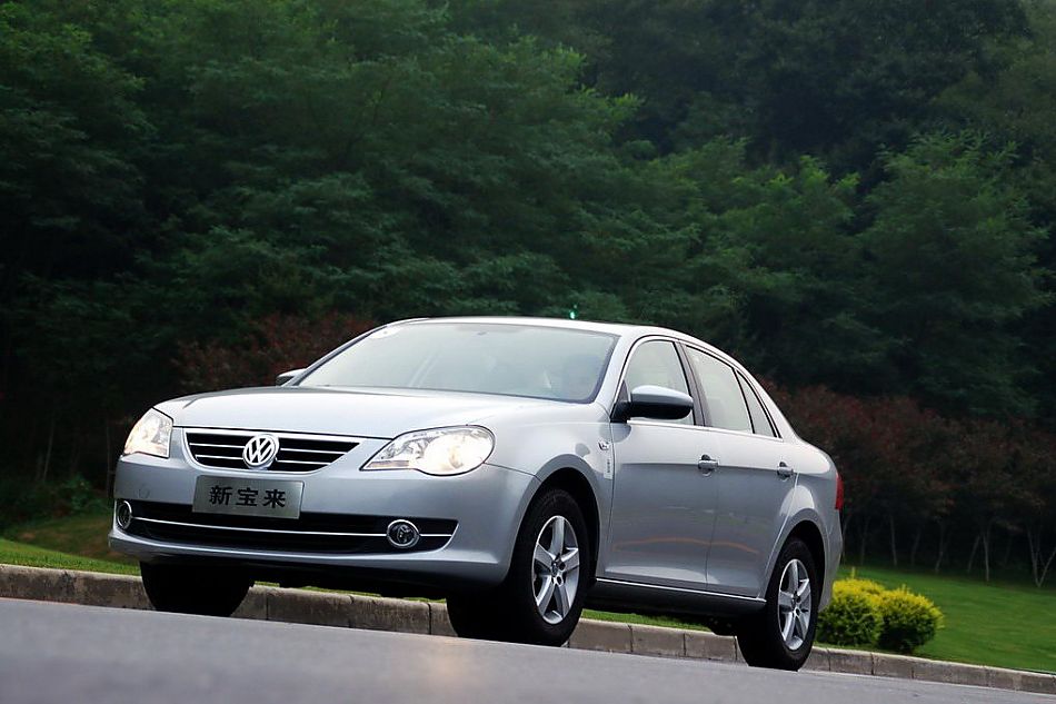 图为新宝来试车实拍图外观