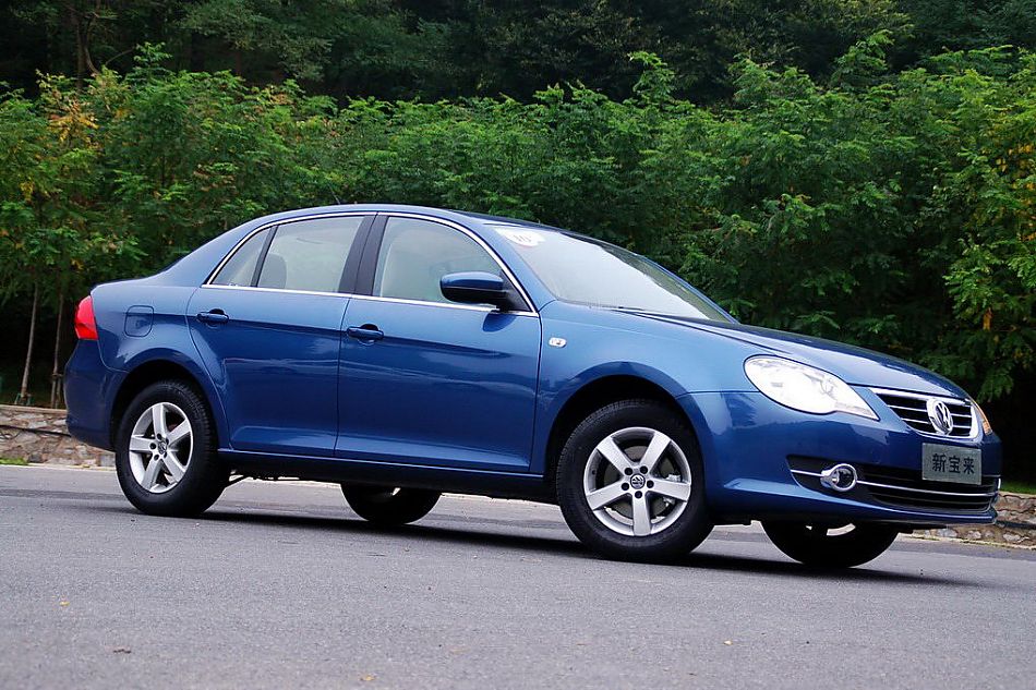 图为新宝来试车实拍图外观