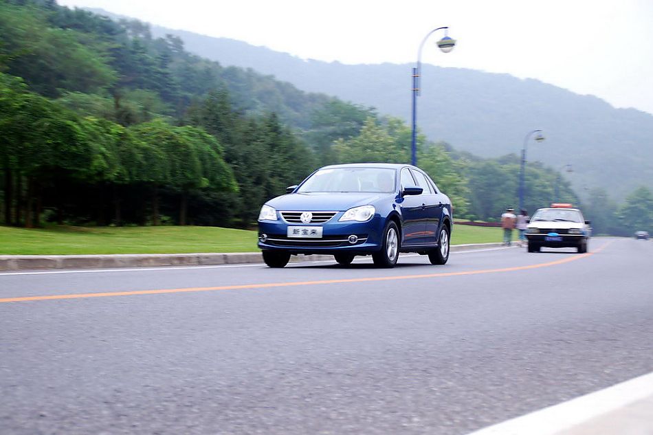 新宝来试车实拍图外观