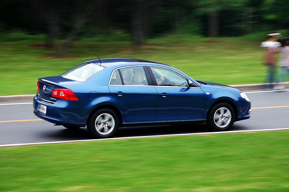 新宝来试车实拍图外观