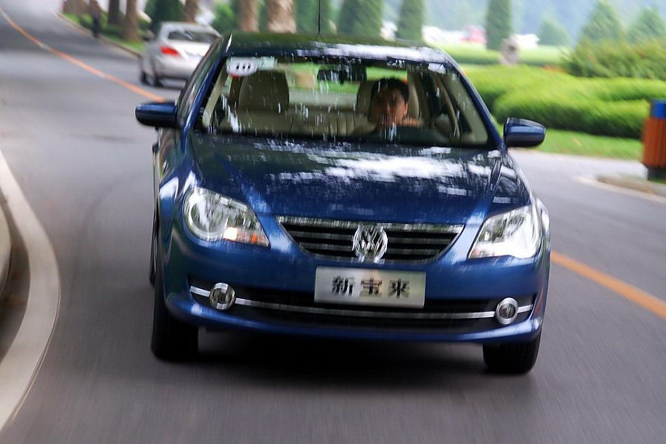 新宝来实拍图外观