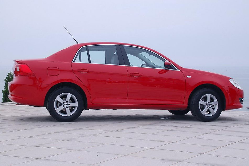 新宝来实拍图外观