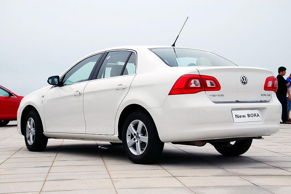 新宝来实拍图外观