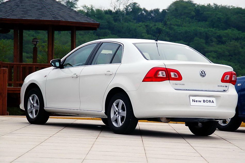 新宝来实拍图外观