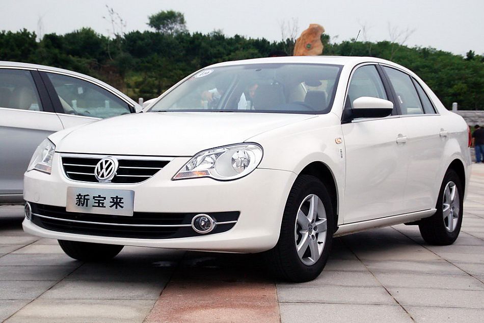 新宝来实拍图外观