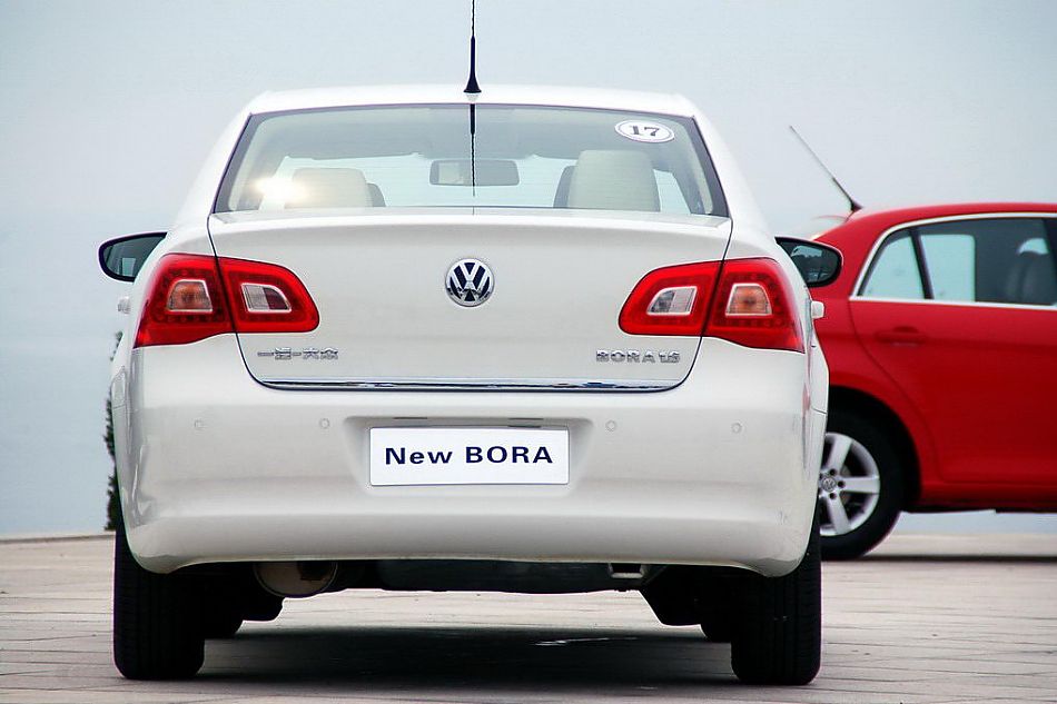 新宝来实拍图外观