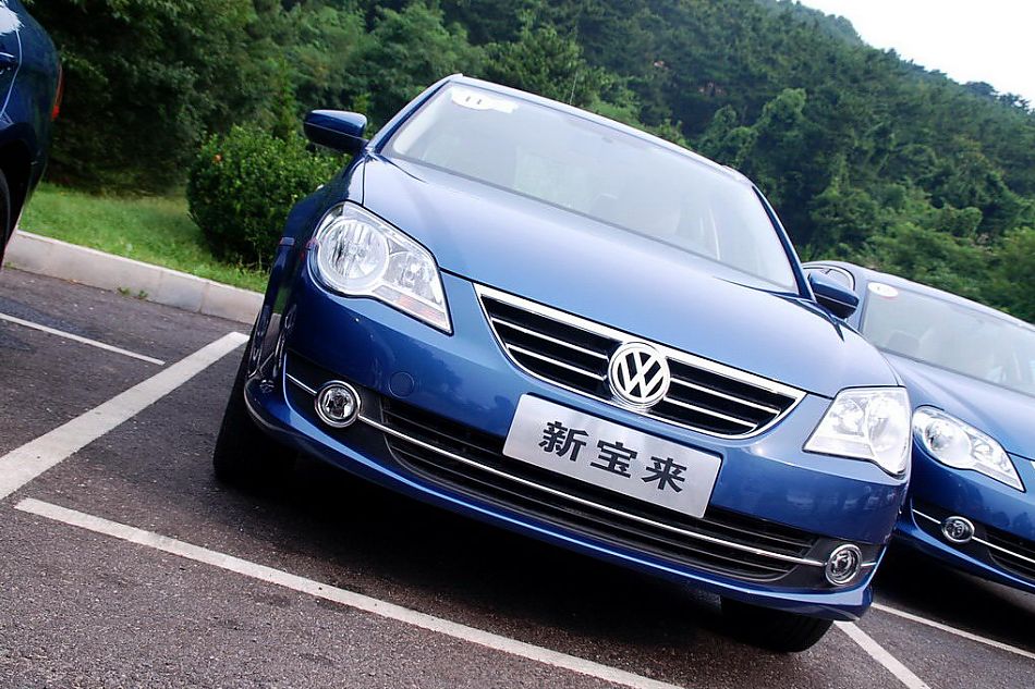 新宝来实拍图外观