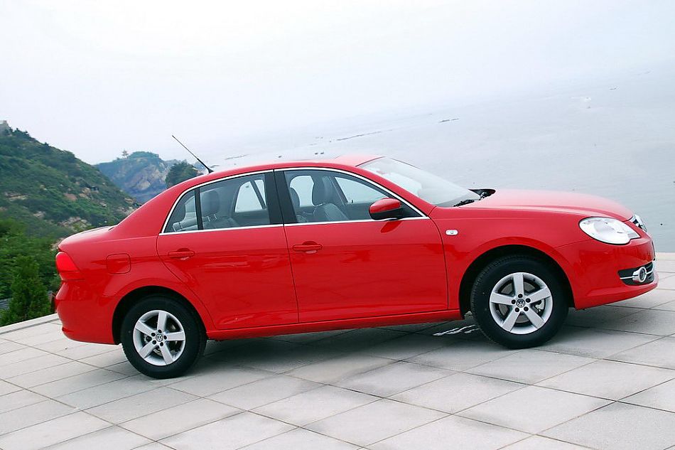 新宝来实拍图外观