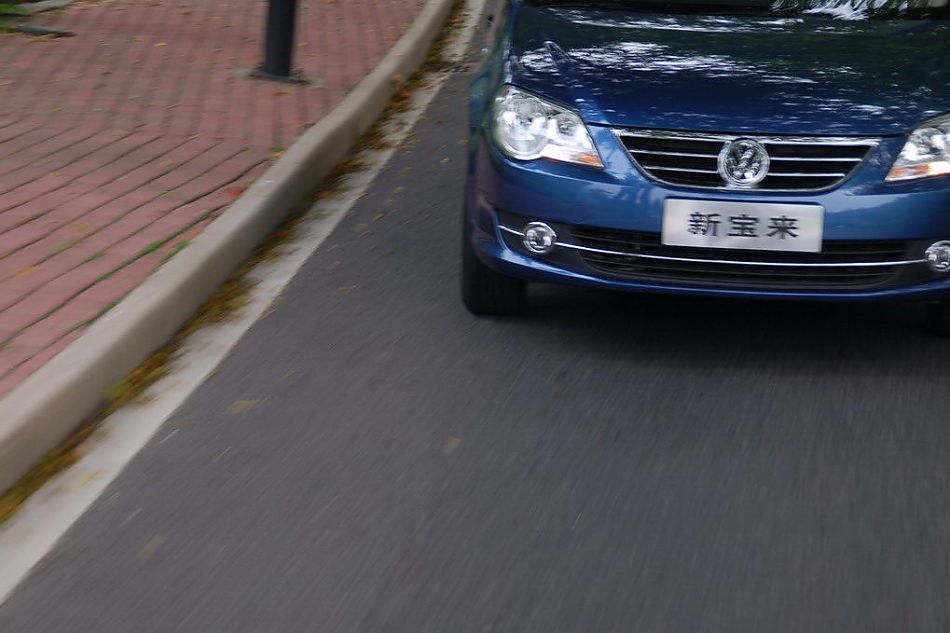 新宝来实拍图外观