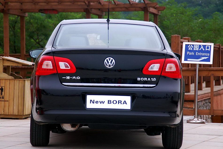 新宝来实拍图外观