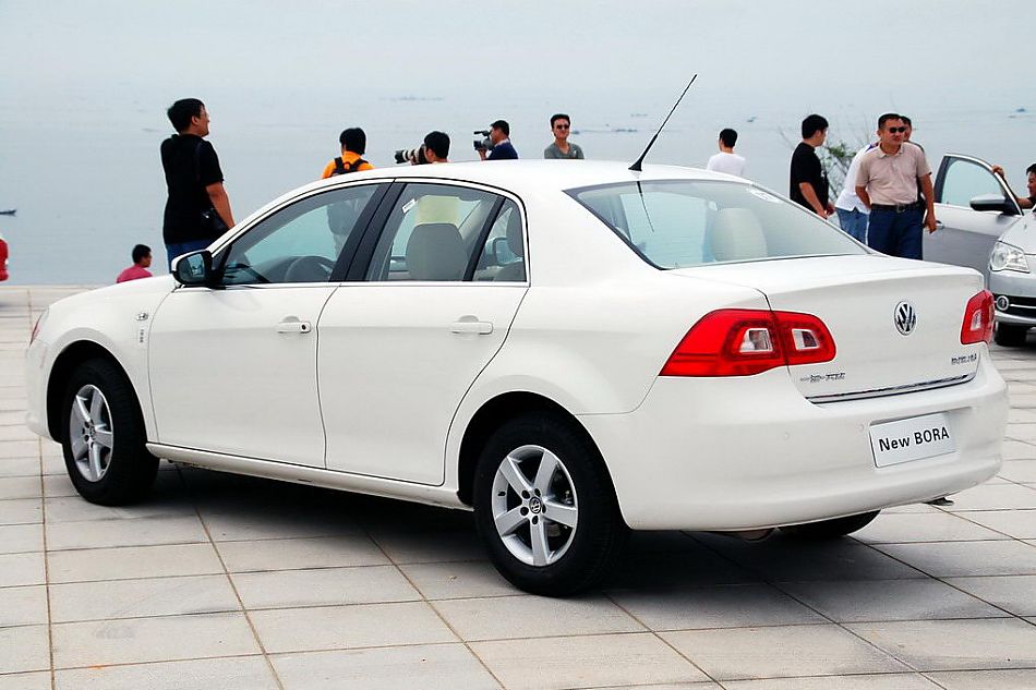 新宝来实拍图外观