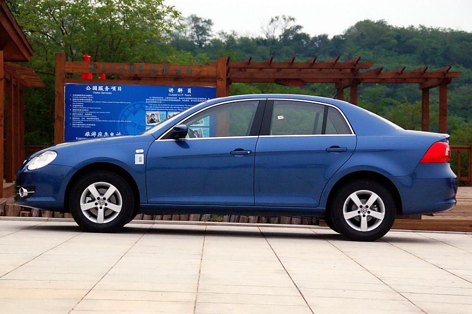 新宝来实拍图外观