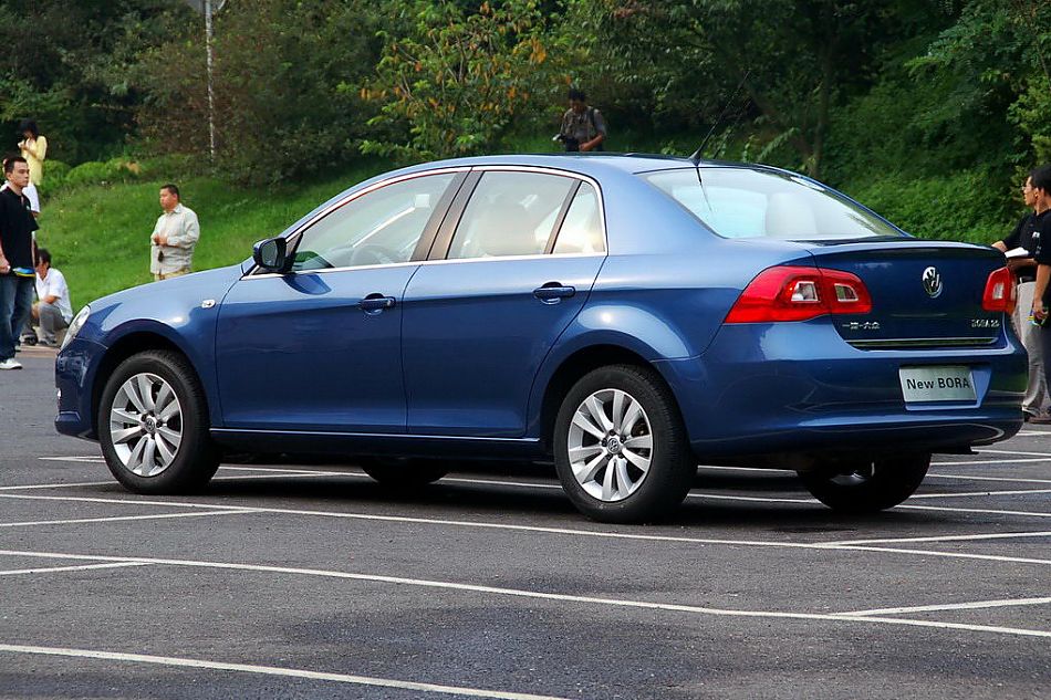 新宝来实拍图外观