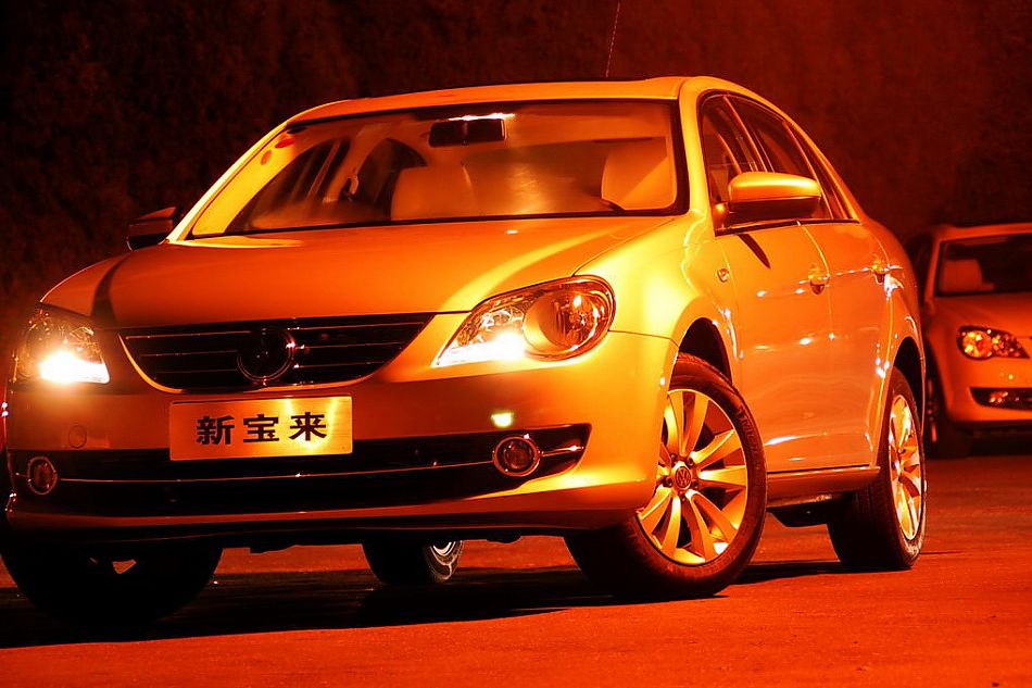 新宝来实拍图外观