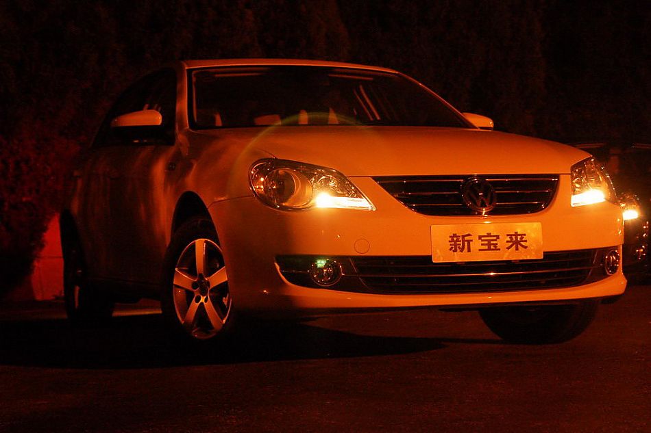 新宝来实拍图外观