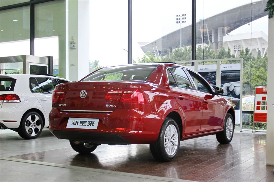 2013款新宝来1.6L自动豪华型