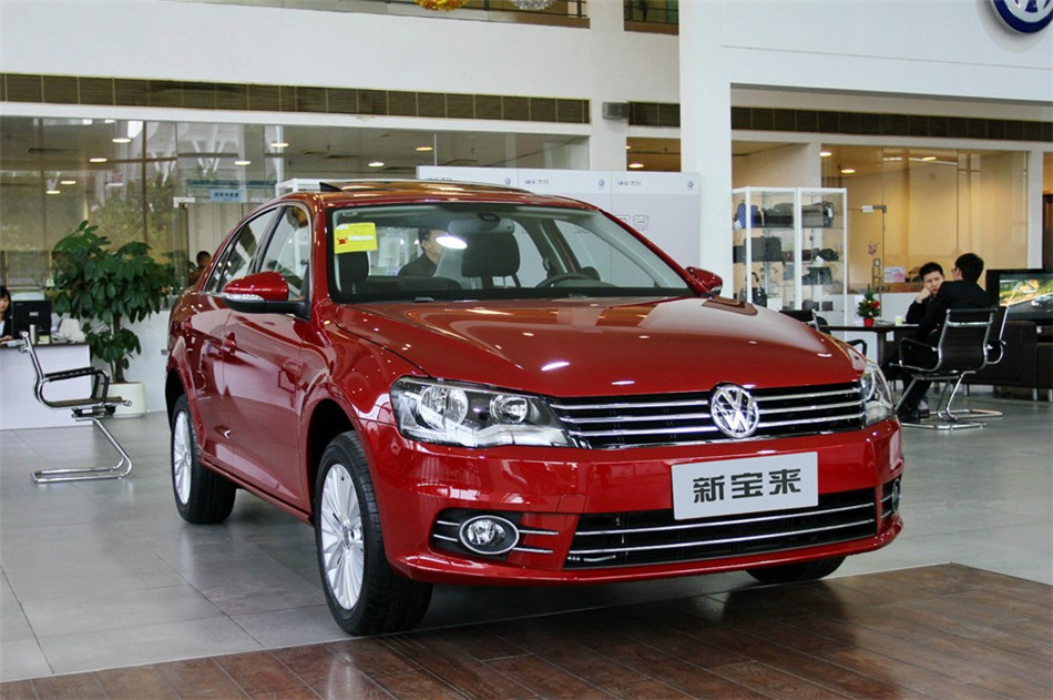 2013款新宝来1.6L自动豪华型