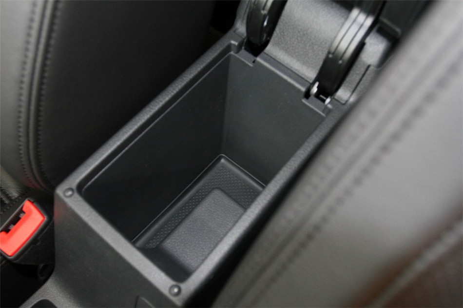 2013款新宝来1.6L自动豪华型