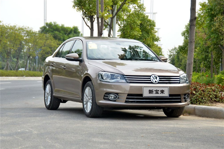 2013款新宝来1.4T自动豪华版