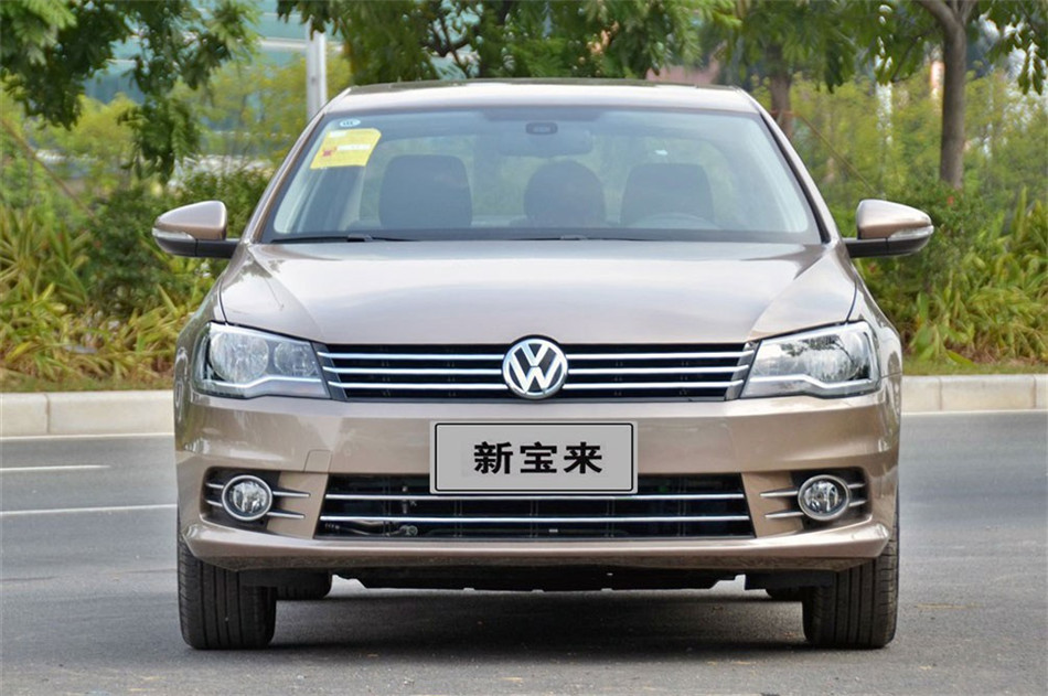 2013款新宝来1.4T自动豪华版