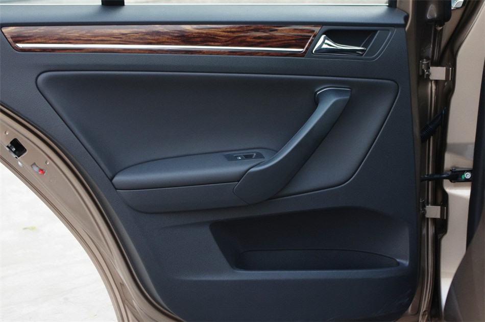 2013款新宝来1.4T自动豪华版