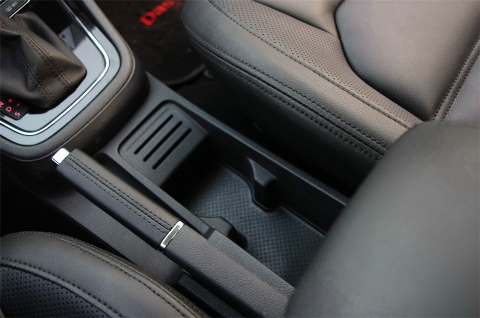 2013款新宝来1.4T自动豪华版