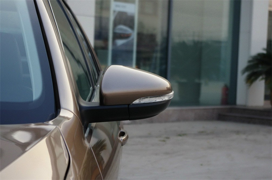 2013款新宝来1.4T自动豪华版