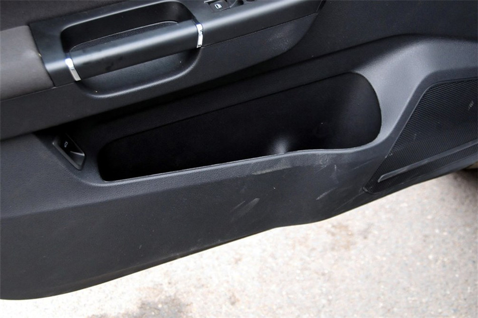 宝来 2014款 1.6L AT 舒适型 座椅空间