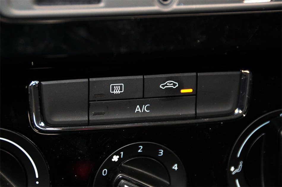 宝来 2014款 1.6L AT 舒适型 内饰