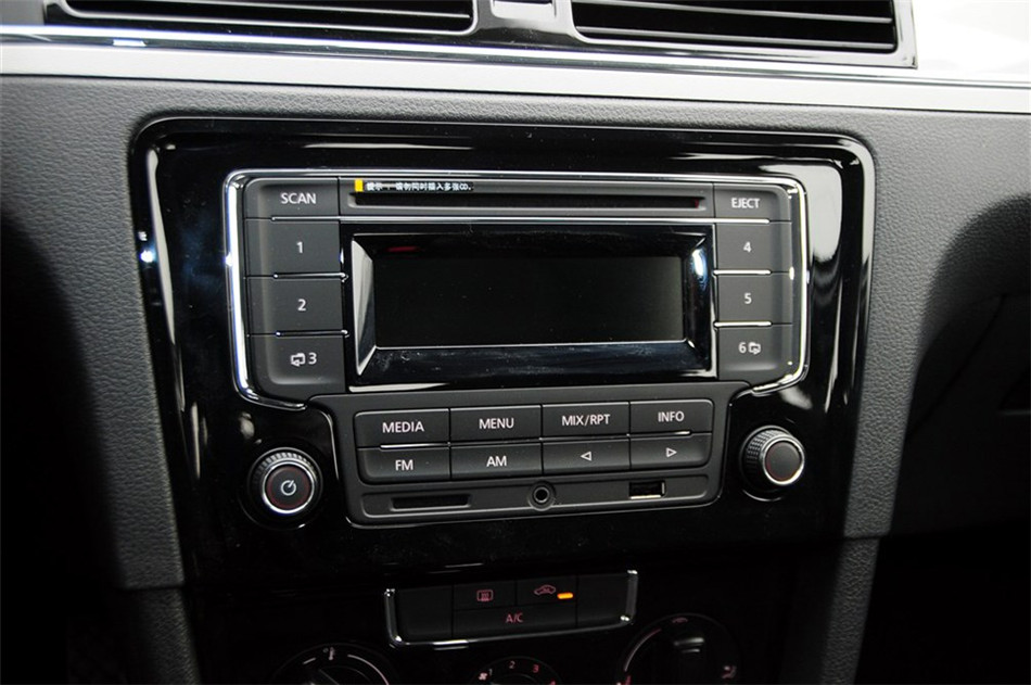 宝来 2014款 1.6L AT 舒适型 内饰