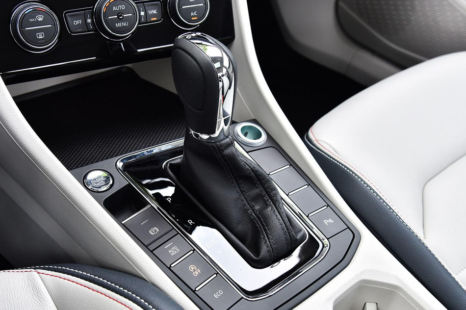 2019款 280TSI DSG豪华型 内饰