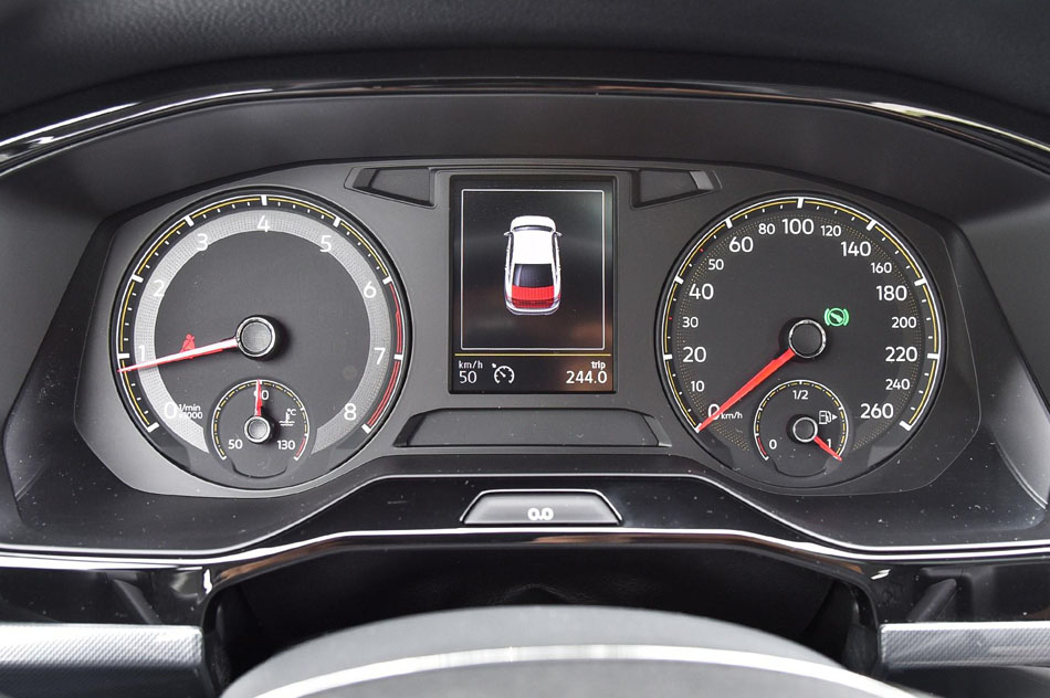 2019款 280TSI DSG豪华型 内饰