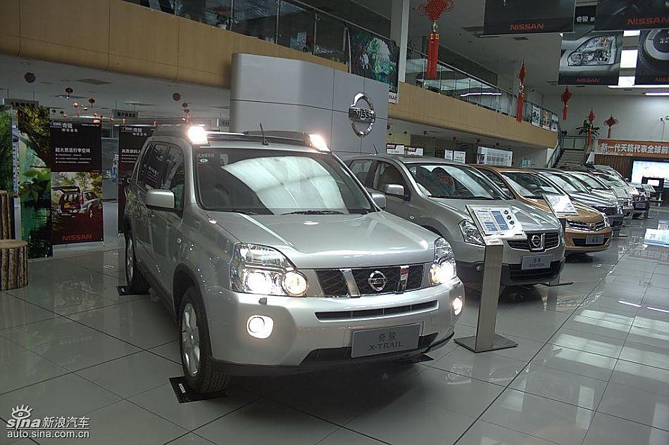 东风日产奇骏到店实拍