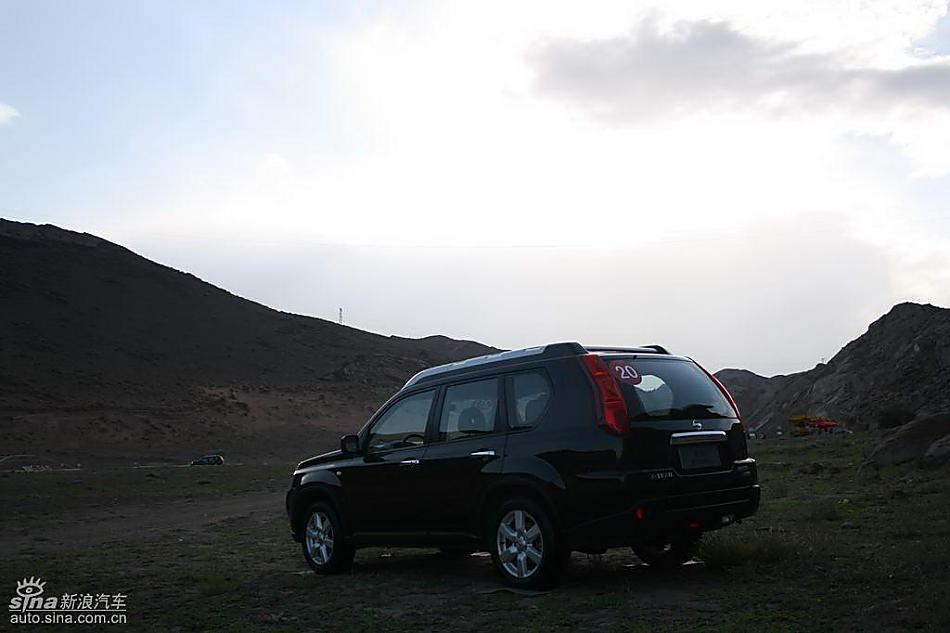 新一代奇骏外观实拍图