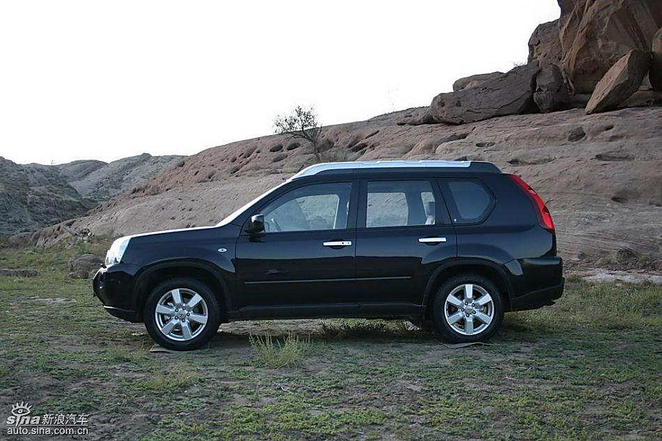 新一代奇骏外观实拍图