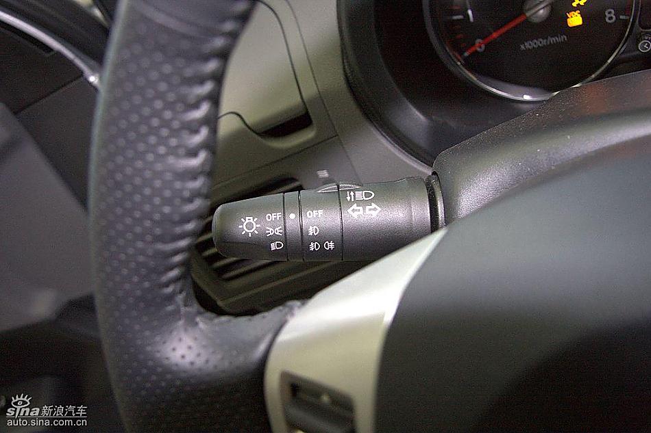 东风日产奇骏到店实拍