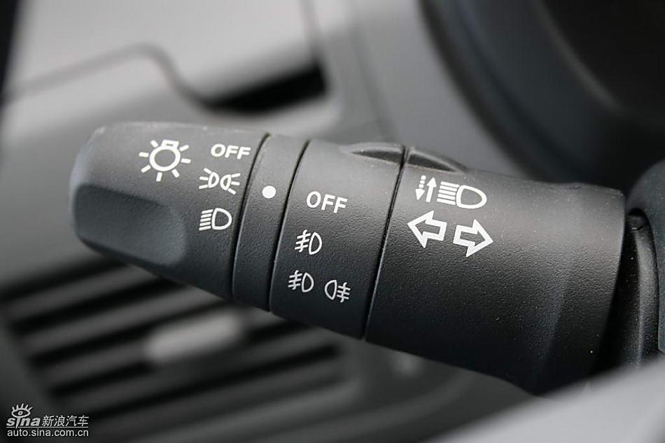 新一代奇骏内饰实拍图