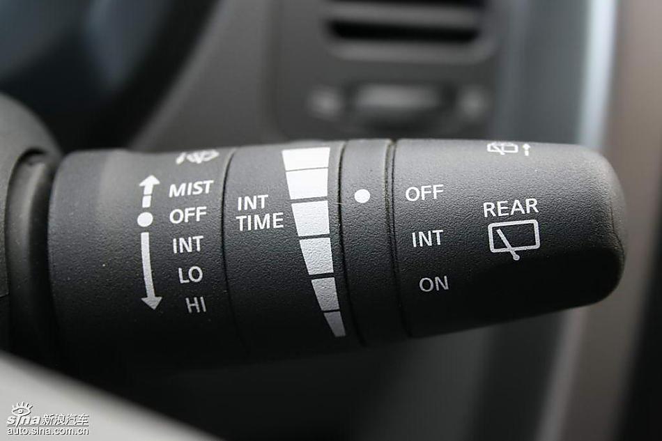 新一代奇骏内饰实拍图