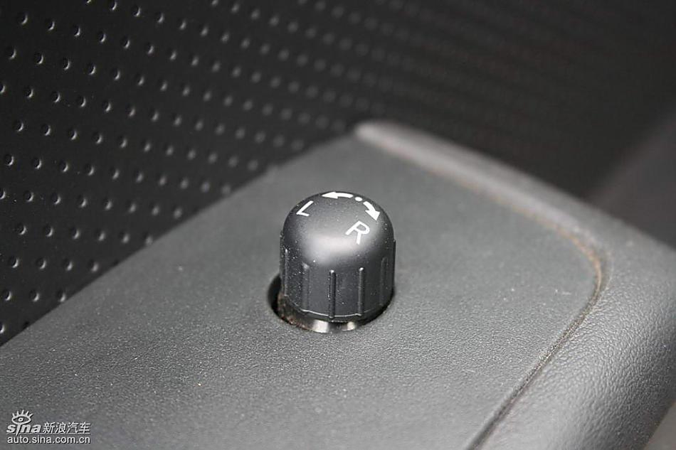 新一代奇骏内饰实拍图