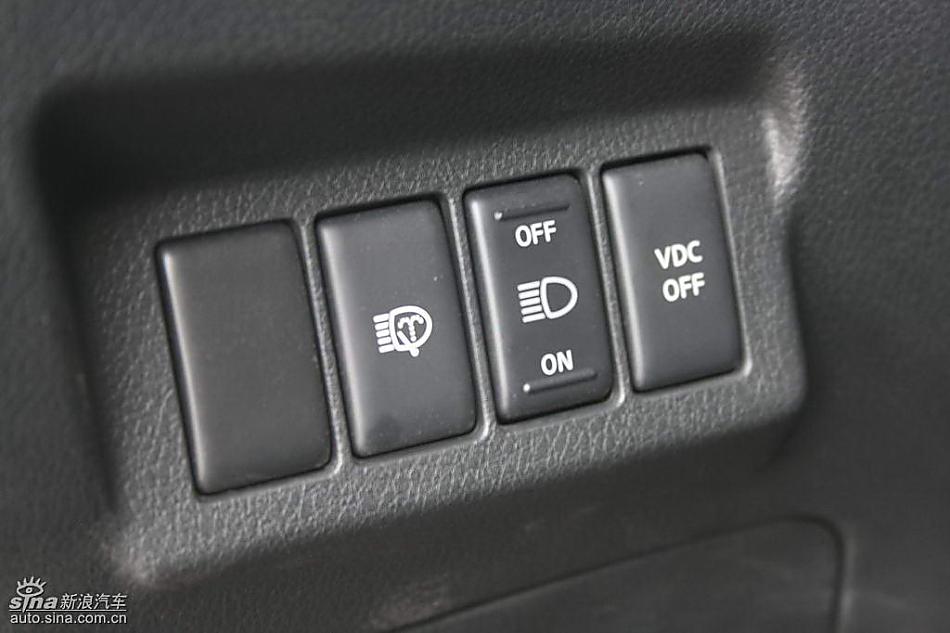 新一代奇骏内饰实拍图