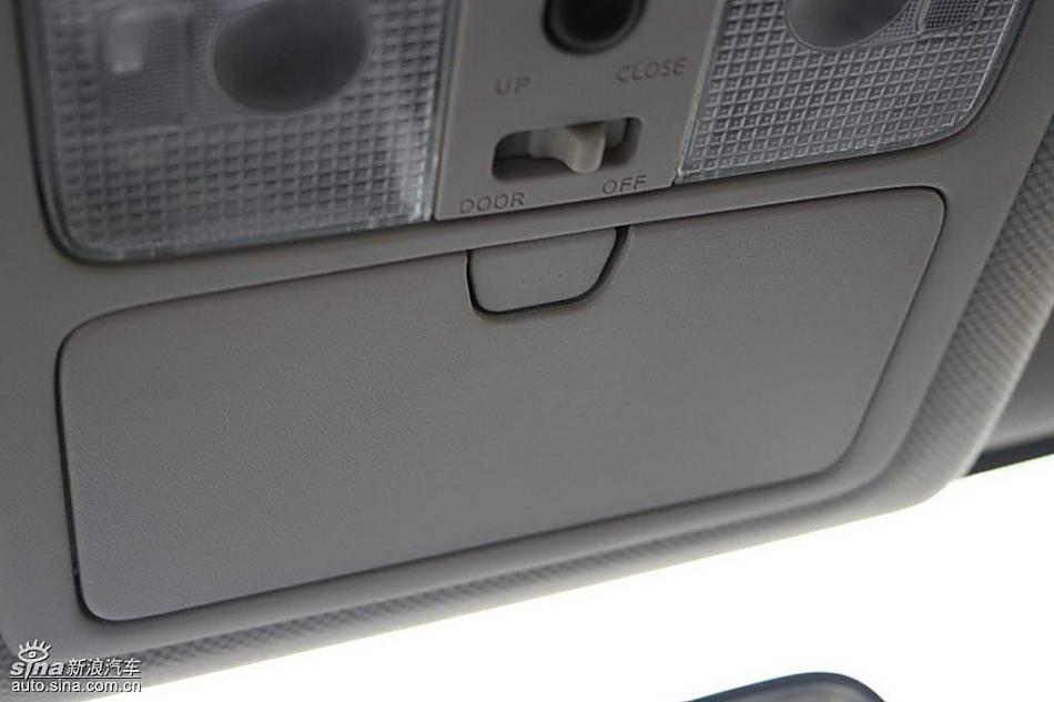 新一代奇骏内饰实拍图