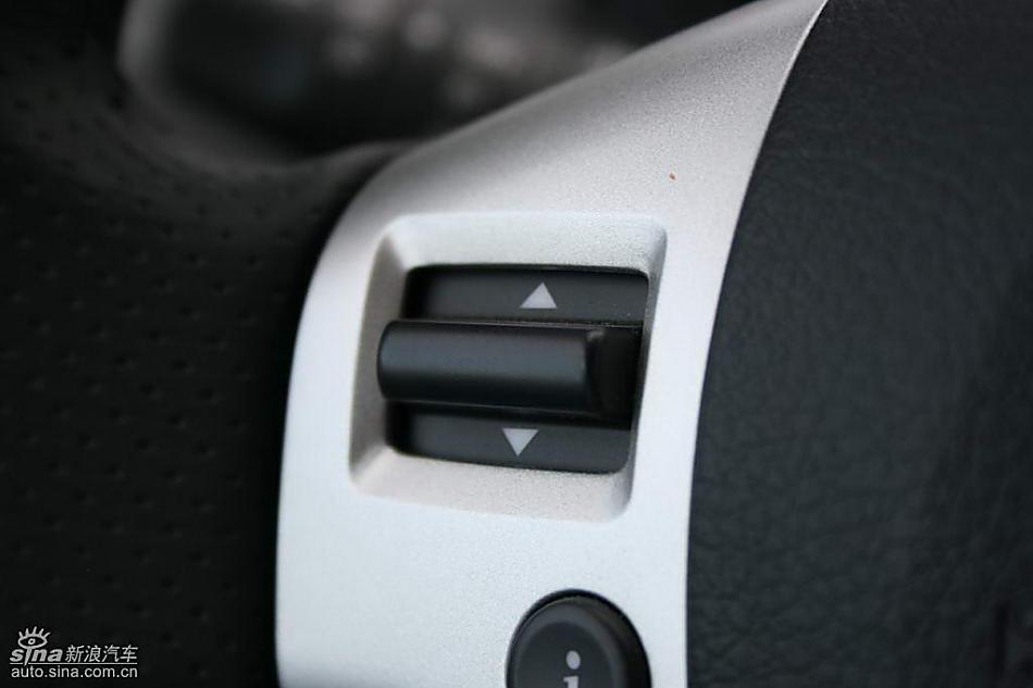 新一代奇骏内饰实拍图