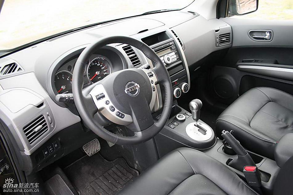 新一代奇骏内饰实拍图