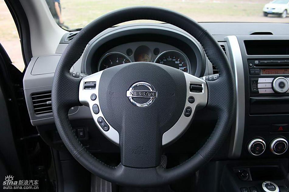 新一代奇骏内饰实拍图