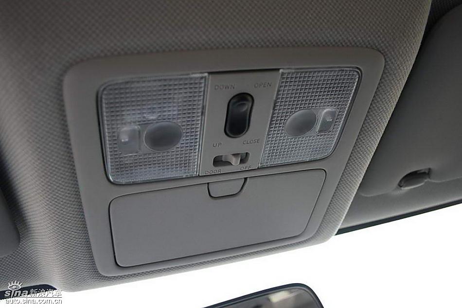 新一代奇骏内饰实拍图