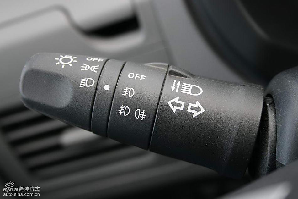 新一代奇骏内饰实拍图
