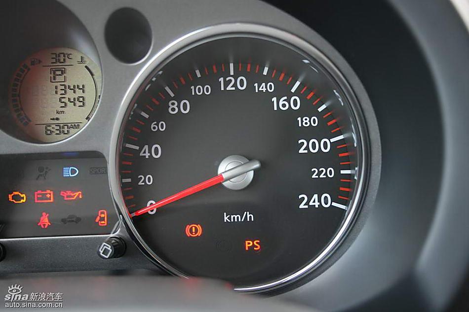 新一代奇骏内饰实拍图