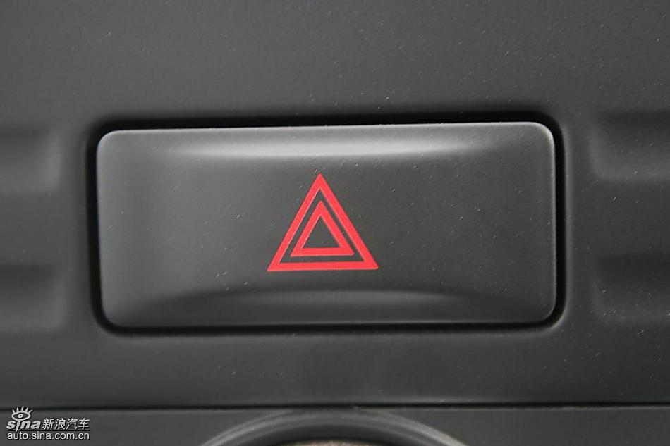 新一代奇骏内饰实拍图